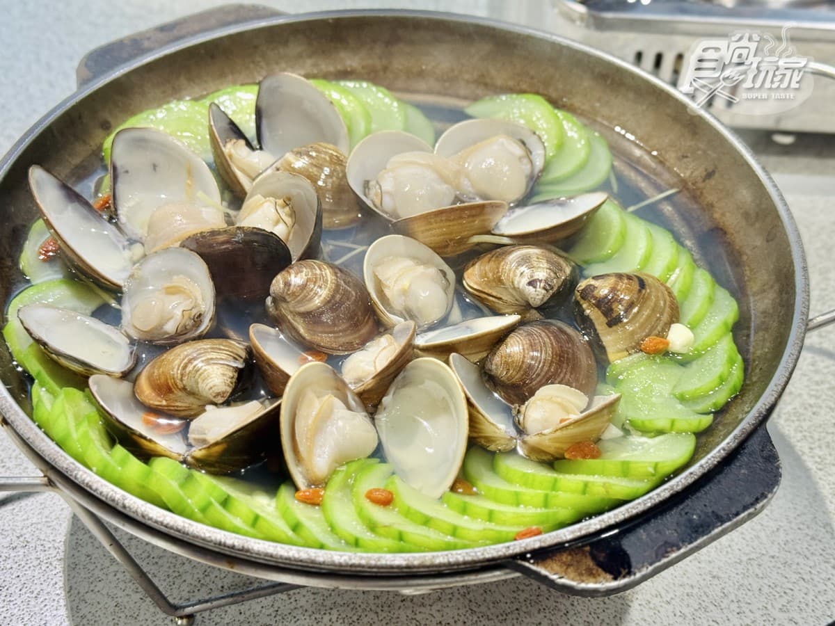 隱身魚塭必比登美食!黑琵食堂必吃菜色TOP 5推薦,自家養殖水產的永續餐桌 隱身魚塭必比登美食!黑琵食堂必吃菜色TOP 5推薦,自家養殖水產的永續餐桌