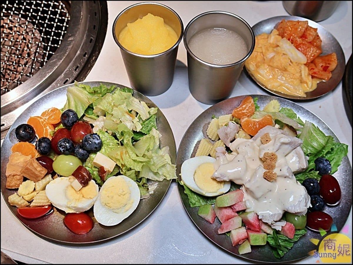 燒肉套餐+自助吧吃到飽!高CP值燒肉店499元,哈根達斯、水果、雞湯無限續 燒肉套餐+自助吧吃到飽!高CP值燒肉店499元,哈根達斯、水果、雞湯無限續