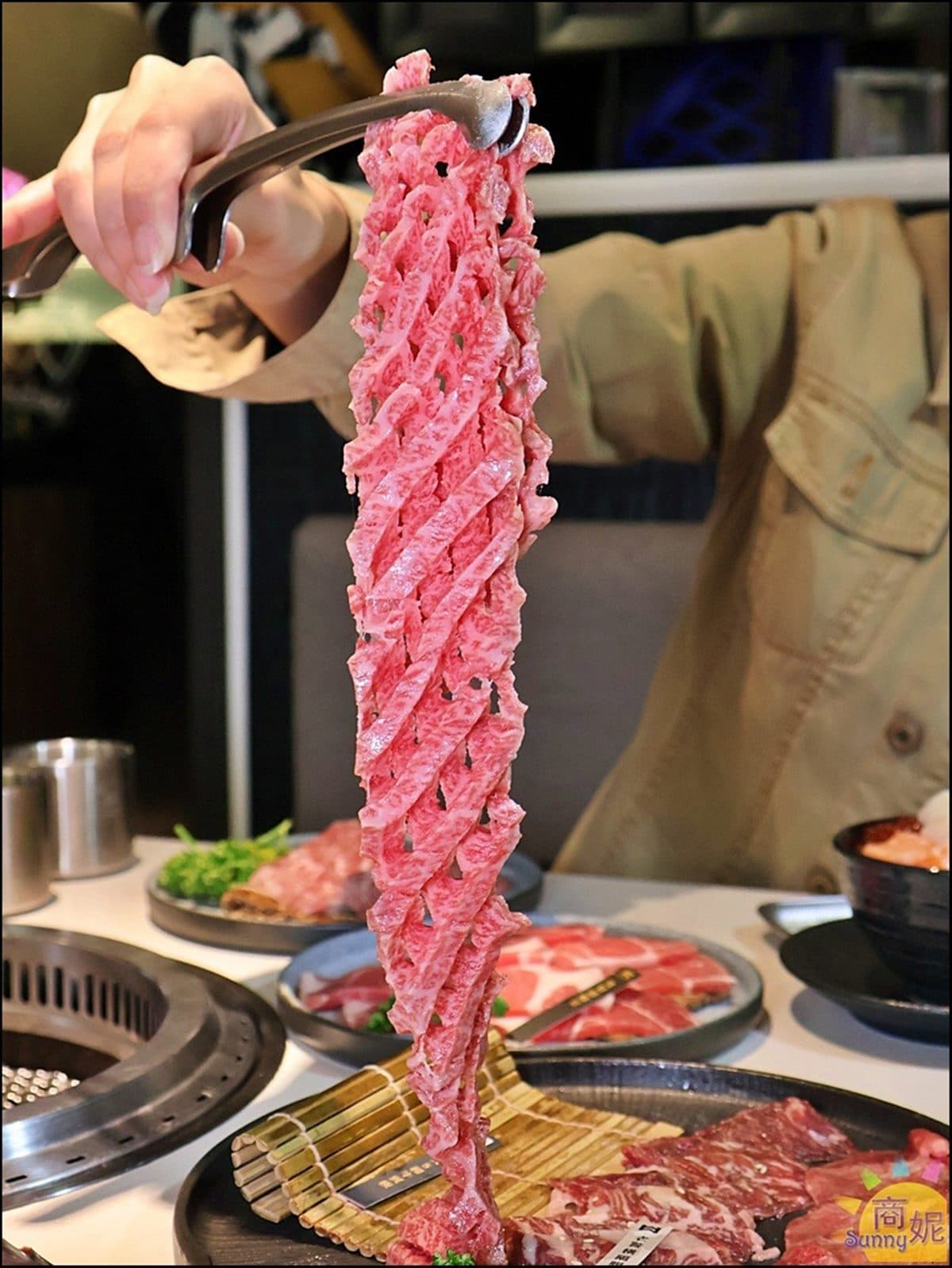 燒肉套餐+自助吧吃到飽!高CP值燒肉店499元,哈根達斯、水果、雞湯無限續 燒肉套餐+自助吧吃到飽!高CP值燒肉店499元,哈根達斯、水果、雞湯無限續