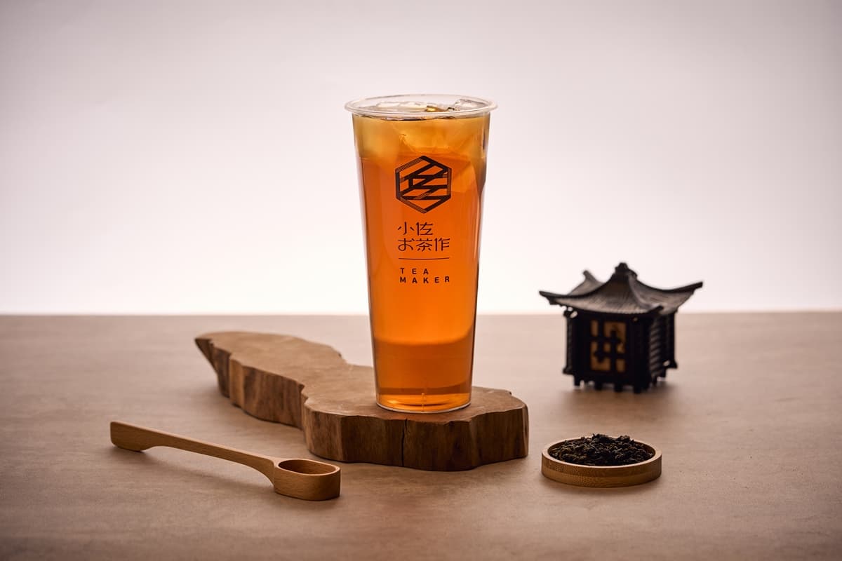 手搖2杯65折!「小佐お茶作」烏瓦拿鐵、伊莉亞奶茶雙享受,新品白黑奶茶也必喝 手搖2杯65折!「小佐お茶作」烏瓦拿鐵、伊莉亞奶茶雙享受,新品白黑奶茶也必喝