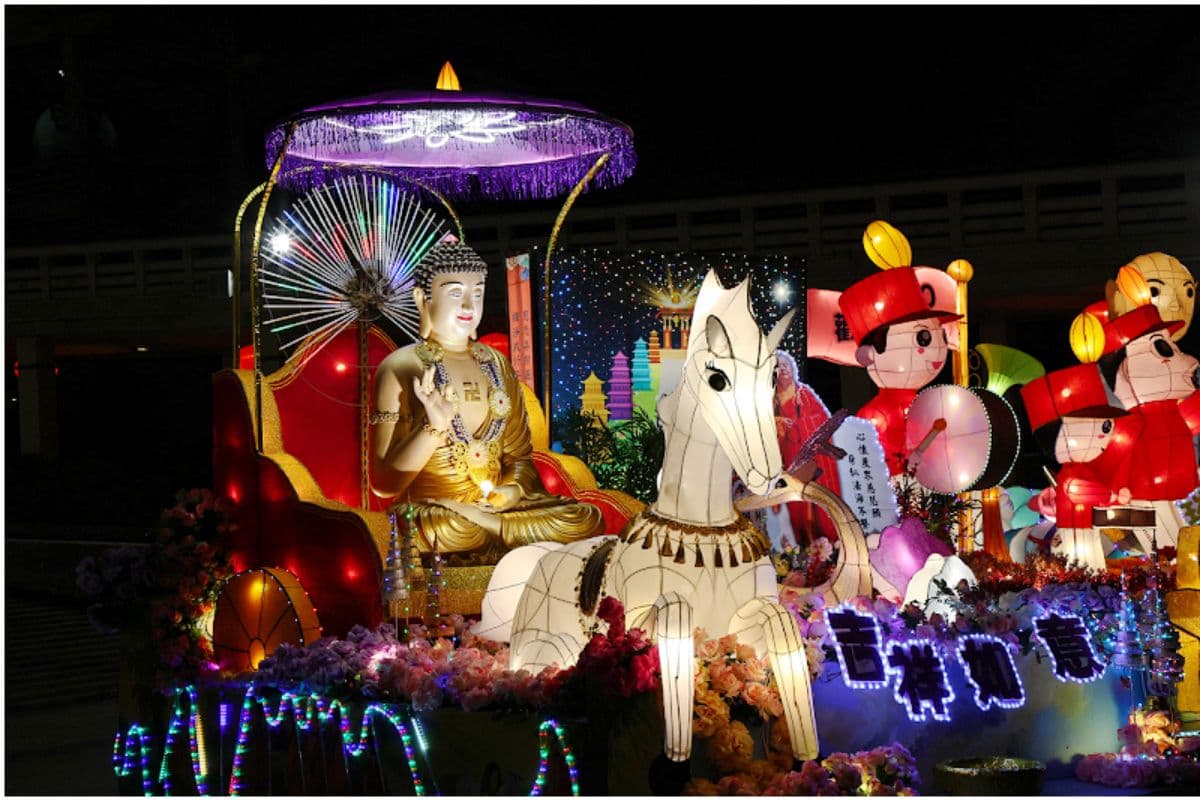 網譽「台版迪士尼慶典」在高雄!倒數1週天天免費看絕美燈光秀、花車遊行 網譽「台版迪士尼慶典」在高雄!倒數1週天天免費看絕美燈光秀、花車遊行