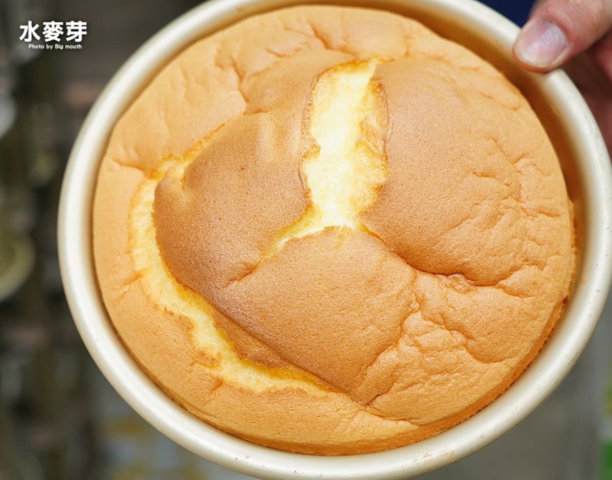日銷千顆神級手撕蛋糕買4送1!真材實料彈香膨潤,焙茶黑糖麻糬新口味必吃 日銷千顆神級手撕蛋糕買4送1!真材實料彈香膨潤,焙茶黑糖麻糬新口味必吃