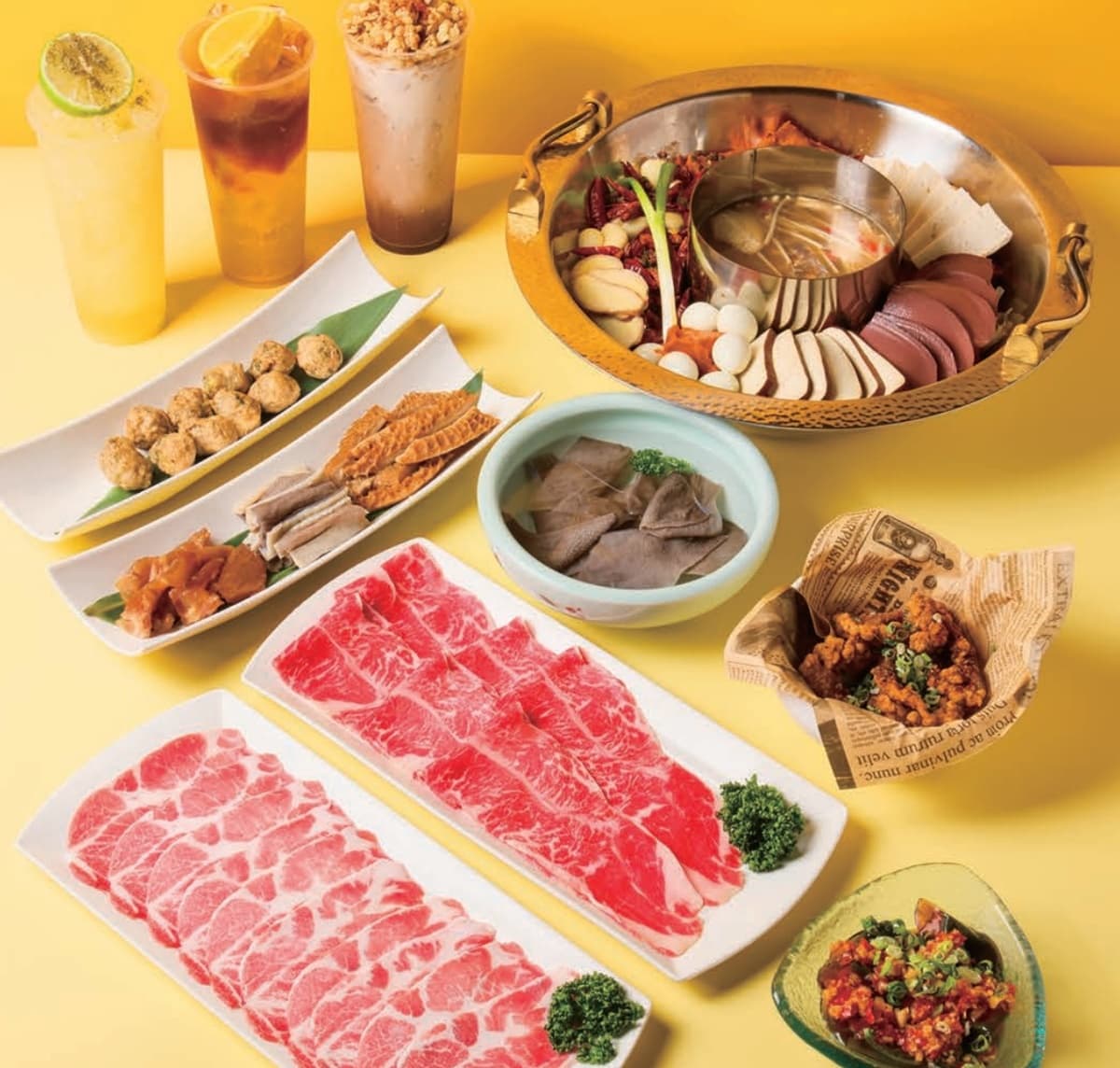 高CP值麻辣鍋「肉品買一送一」!97元爽嗑現切牛,海底撈「這天」整單免費 高CP值麻辣鍋「肉品買一送一」!97元爽嗑現切牛,海底撈「這天」整單免費