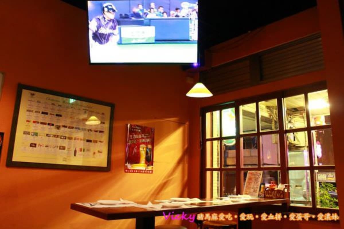 看球賽必衝!北中南10間超嗨運動餐廳:環狀巨型螢幕、現裝精釀生啤、爆汁漢堡 看球賽必衝!北中南10間超嗨運動餐廳:環狀巨型螢幕、現裝精釀生啤、爆汁漢堡