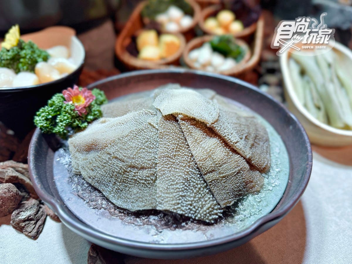 全台第1間「山野風火鍋」開幕!5大亮點搶先看,必嗑9秒銷魂牛、肉花圈 全台第1間「山野風火鍋」開幕!5大亮點搶先看,必嗑9秒銷魂牛、肉花圈