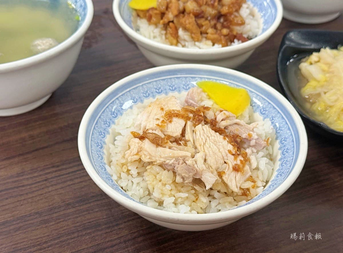 台中人也在排!北屯小吃+伴手禮11家:手切火雞肉飯、超欠吃臭豆腐、蛋糕界金莎 台中人也在排!北屯小吃+伴手禮11家:手切火雞肉飯、超欠吃臭豆腐、蛋糕界金莎