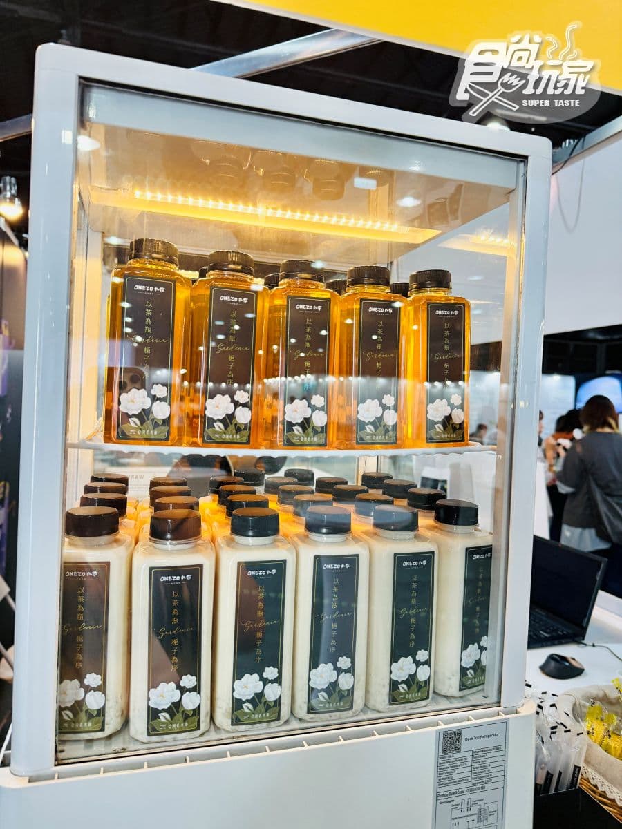 高雄首屆「亞洲香水節」開箱直擊!免費送夜市券,自製香水DIY、吃杜拜巧克力 高雄首屆「亞洲香水節」開箱直擊!免費送夜市券,自製香水DIY、吃杜拜巧克力