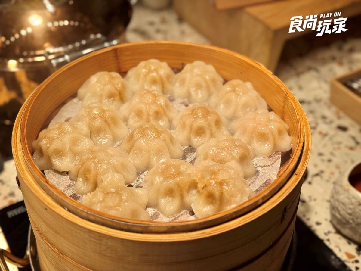 豪華早餐吃到飽!高雄日航酒店開箱:入住家庭房、美拍空中泳池、享受三溫暖 豪華早餐吃到飽!高雄日航酒店開箱:入住家庭房、美拍空中泳池、享受三溫暖