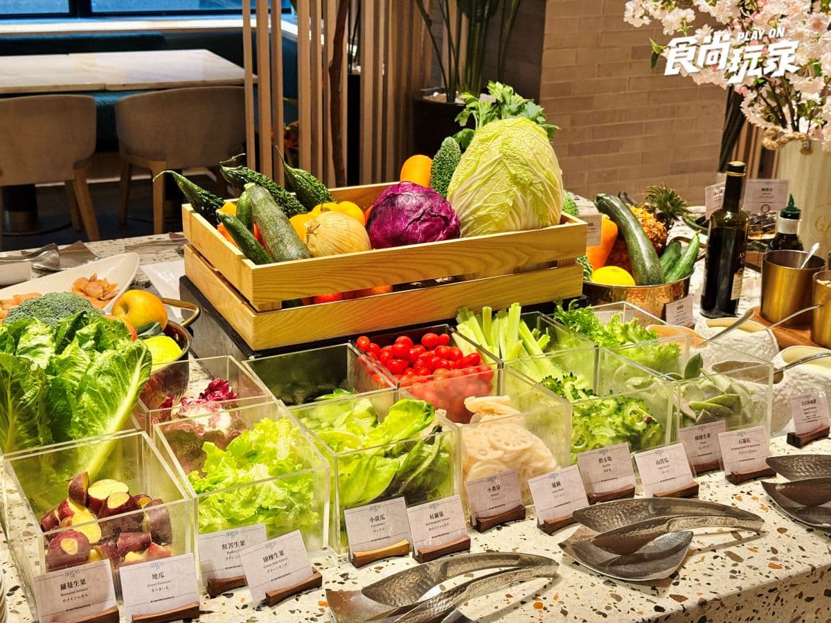豪華早餐吃到飽!高雄日航酒店開箱:入住家庭房、美拍空中泳池、享受三溫暖 豪華早餐吃到飽!高雄日航酒店開箱:入住家庭房、美拍空中泳池、享受三溫暖