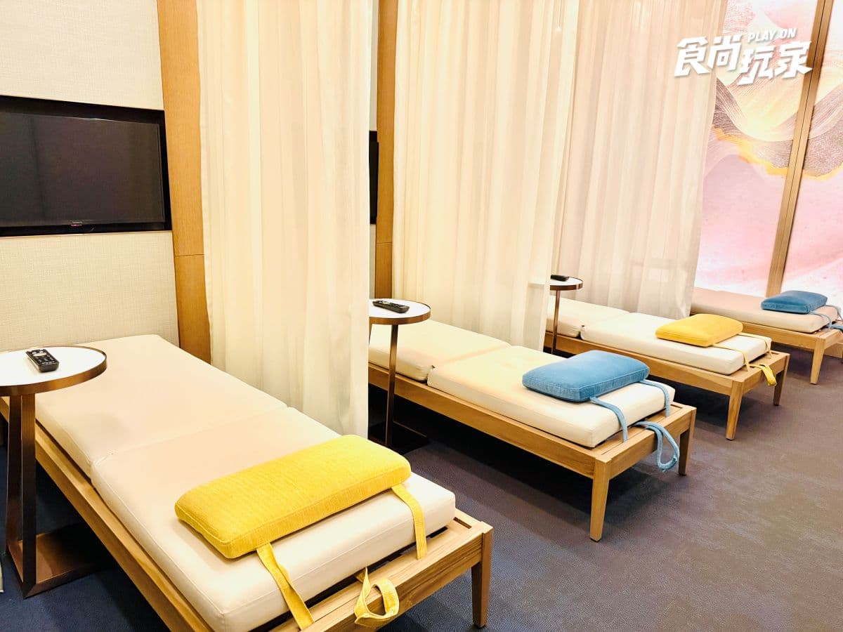 豪華早餐吃到飽!高雄日航酒店開箱:入住家庭房、美拍空中泳池、享受三溫暖 豪華早餐吃到飽!高雄日航酒店開箱:入住家庭房、美拍空中泳池、享受三溫暖