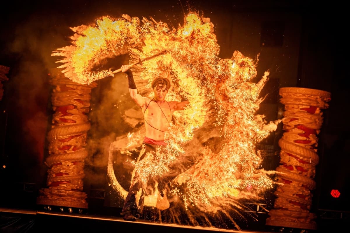 美食市集只有3天!甜點、鹹食、手搖30攤超好逛,免費預約近距離看火舞秀 美食市集只有3天!甜點、鹹食、手搖30攤超好逛,免費預約近距離看火舞秀