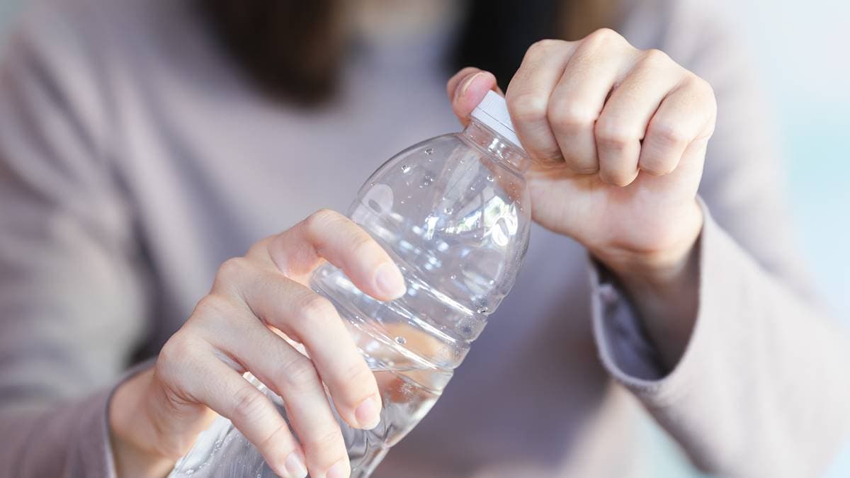 外食族注意!專家警告「1常見容器加熱」比塑膠袋更毒:塑膠微粒含量大增 外食族注意!專家警告「1常見容器加熱」比塑膠袋更毒:塑膠微粒含量大增