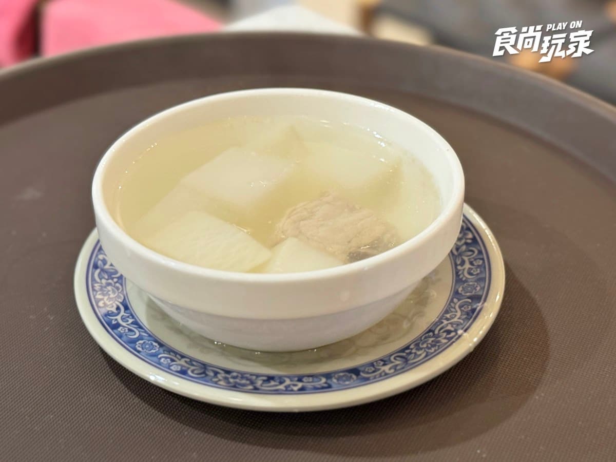 40年老字號「最強清粥小菜」插旗信義!25元起爽嗑家常菜,必點Q嫩紅燒蹄膀 40年老字號「最強清粥小菜」插旗信義!25元起爽嗑家常菜,必點Q嫩紅燒蹄膀