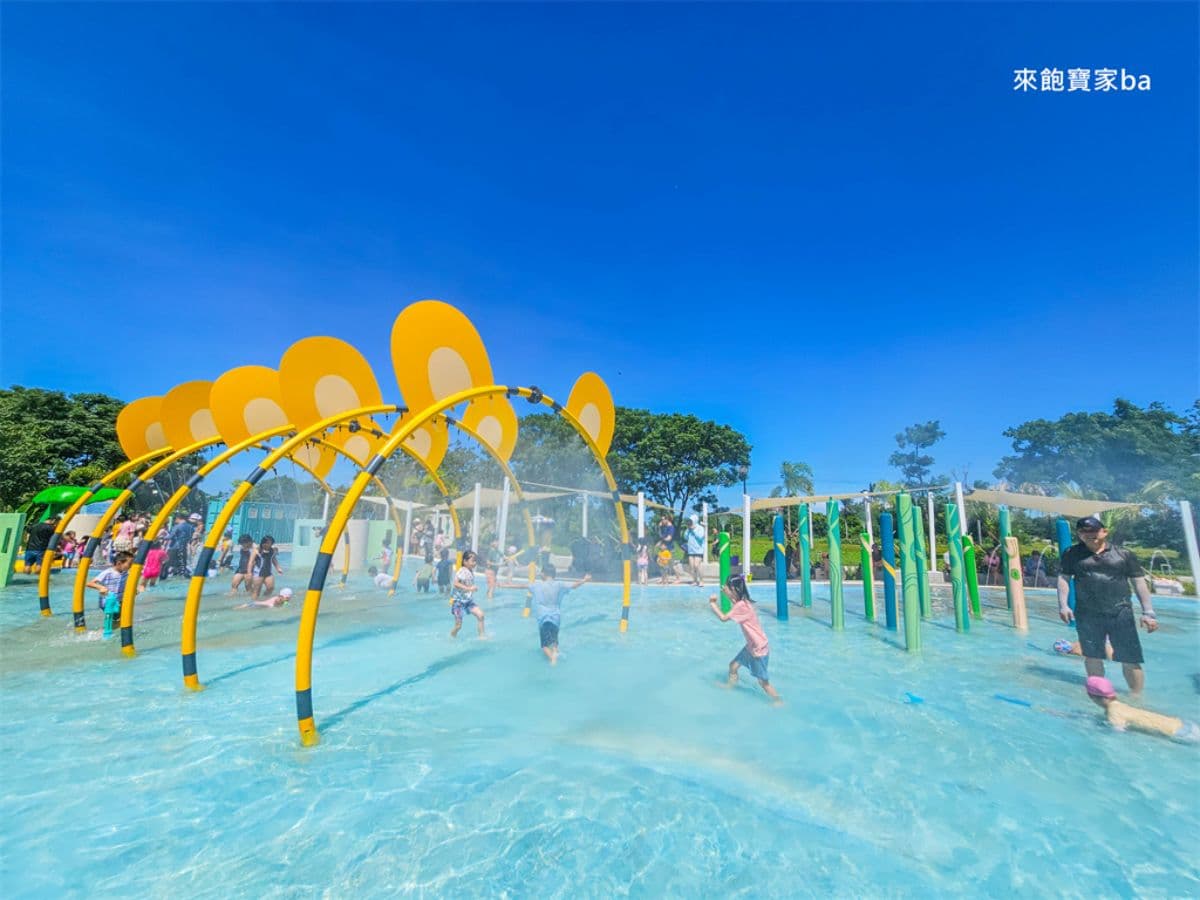 2026全台玩水景點Top33!全新親水公園、野溪祕境、海水浴場,通通免費玩! 全台唯一「虎爺主題」公園在這!超Q萌虎戲水區開放,一次嗨玩水陸遊樂場