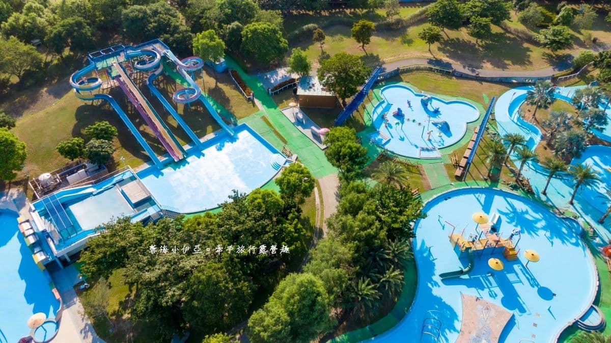 2026全台玩水景點Top33!全新親水公園、野溪祕境、海水浴場,通通免費玩! 在地人、兒童免費玩!千坪水樂園嗨玩彩虹滑水道,一般門票只要50元超佛心