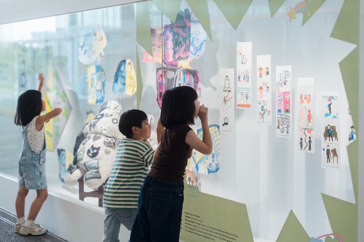 上百個大型積木小孩玩瘋了!暑假最新展覽「闖關遊戲+貼紙牆」,18歲以下免費 上百個大型積木小孩玩瘋了!暑假最新展覽「闖關遊戲+貼紙牆」,18歲以下免費