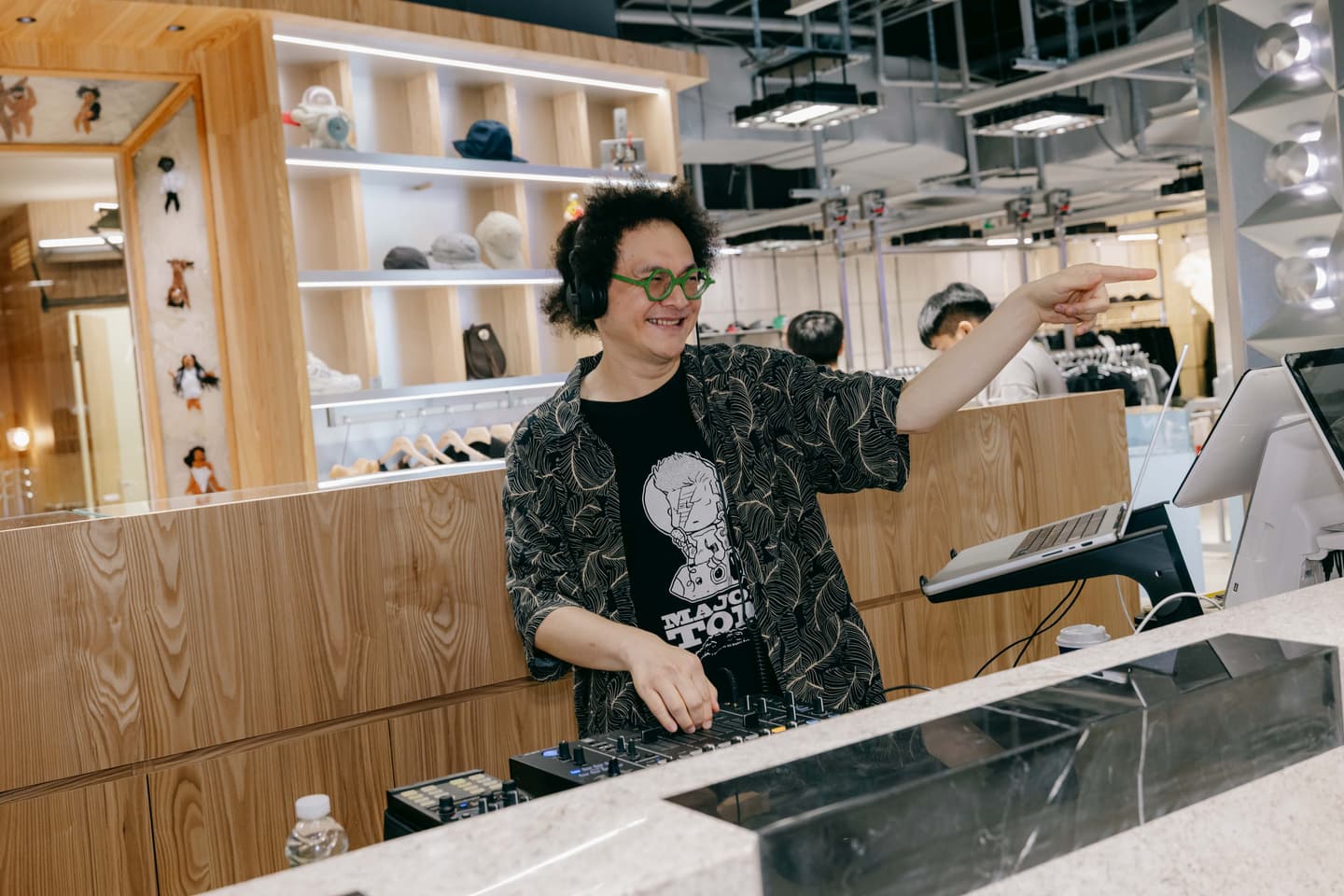 台中最新景點!勤美誠品B2升級,韓系彩妝fwee、陳冠希咖啡廳CAFEAO必逛 台中最新景點!勤美誠品B2升級,韓系彩妝fwee、陳冠希咖啡廳CAFEAO必逛