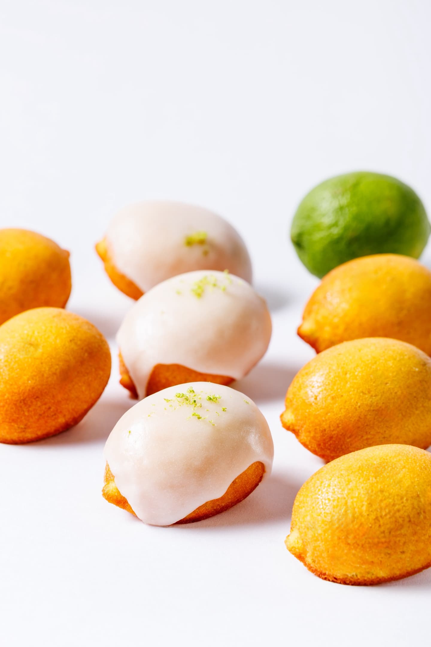 日本爆紅甜甜圈來了!Mister Donut「萌奇圈」超Q軟口感,5口味、買6送2 日本爆紅甜甜圈來了!Mister Donut「萌奇圈」超Q軟口感,5口味、買6送2