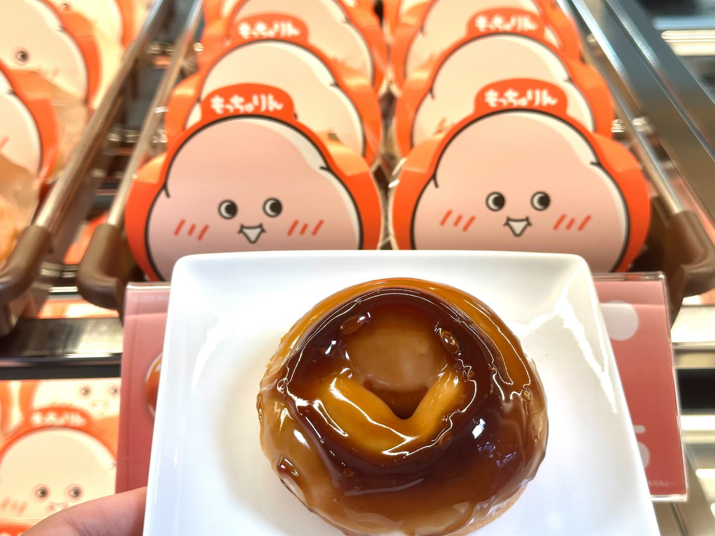 日本爆紅甜甜圈來了!Mister Donut「萌奇圈」超Q軟口感,5口味、買6送2 日本爆紅甜甜圈來了!Mister Donut「萌奇圈」超Q軟口感,5口味、買6送2