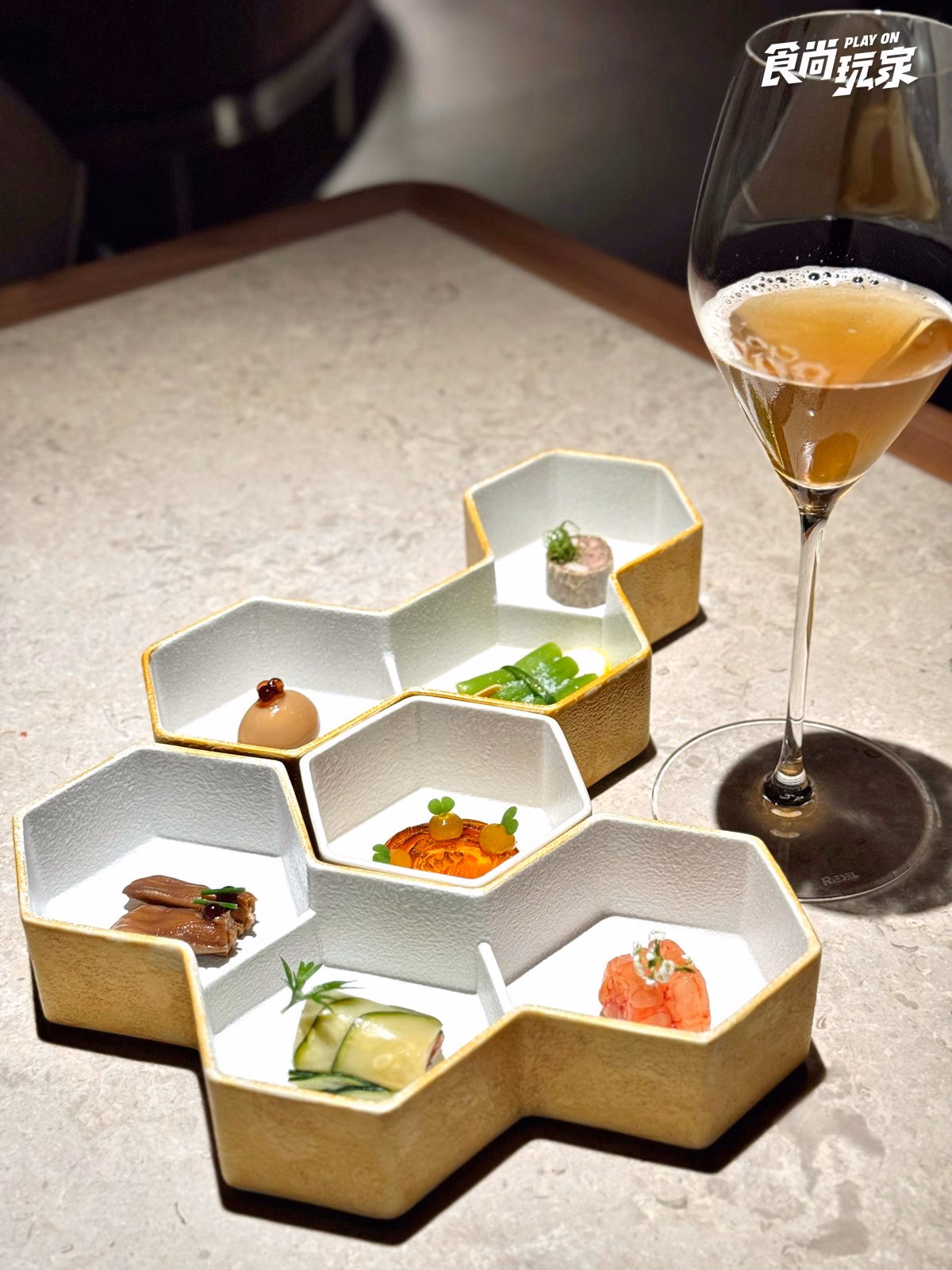 高CP值「米其林一星」千元有找!牛肉麵、梅干扣肉變法餐,免費續洋芋、玩盲盒 高CP值「米其林一星」千元有找!牛肉麵、梅干扣肉變法餐,免費續洋芋、玩盲盒