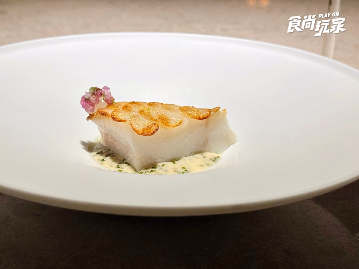 高CP值「米其林一星」千元有找!牛肉麵、梅干扣肉變法餐,免費續洋芋、玩盲盒 高CP值「米其林一星」千元有找!牛肉麵、梅干扣肉變法餐,免費續洋芋、玩盲盒