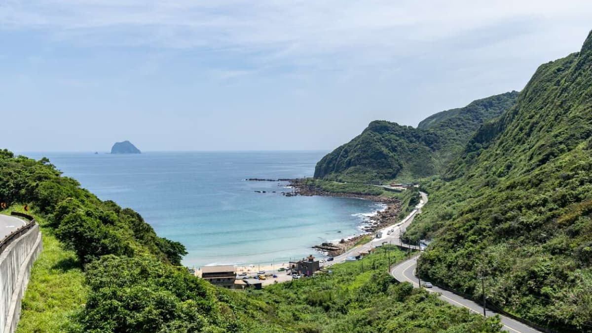 北海岸爆紅雙層巴士加開了!週二限定升級搭遊艇、送肉粽老茶,988元開搶 北海岸爆紅雙層巴士加開了!週二限定升級搭遊艇、送肉粽老茶,988元開搶