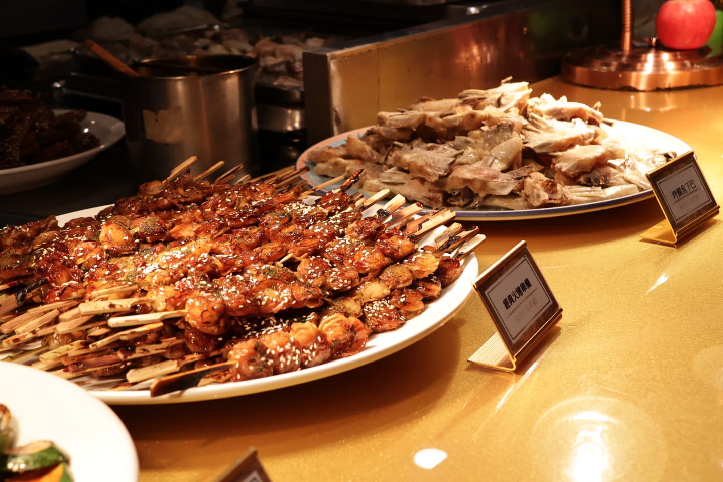 台中超狂Buffet!最低818元起,生魚片、牛肉湯、港點吃到飽,在地人最高7折 台中超狂Buffet!最低818元起,生魚片、牛肉湯、港點吃到飽,在地人最高7折