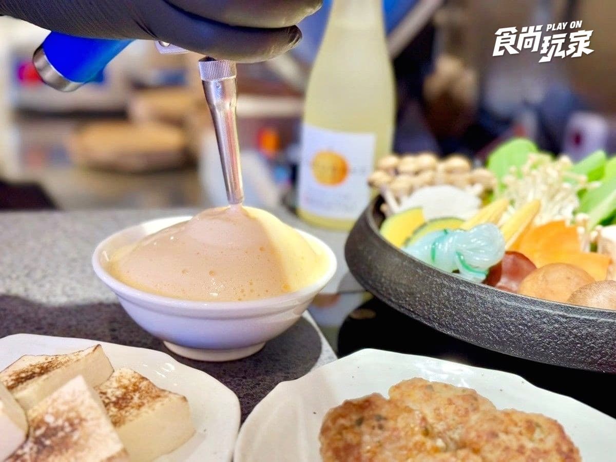 台南第1間「玉兔壽喜燒」來了!398元起吃到飽,自助蔬菜吧、蛋慕斯無限續 台南第1間「玉兔壽喜燒」來了!398元起吃到飽,自助蔬菜吧、蛋慕斯無限續