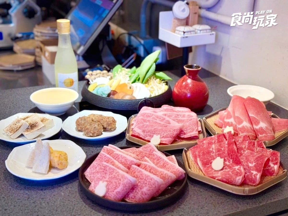 台南第1間「玉兔壽喜燒」來了!398元起吃到飽,自助蔬菜吧、蛋慕斯無限續 台南第1間「玉兔壽喜燒」來了!398元起吃到飽,自助蔬菜吧、蛋慕斯無限續