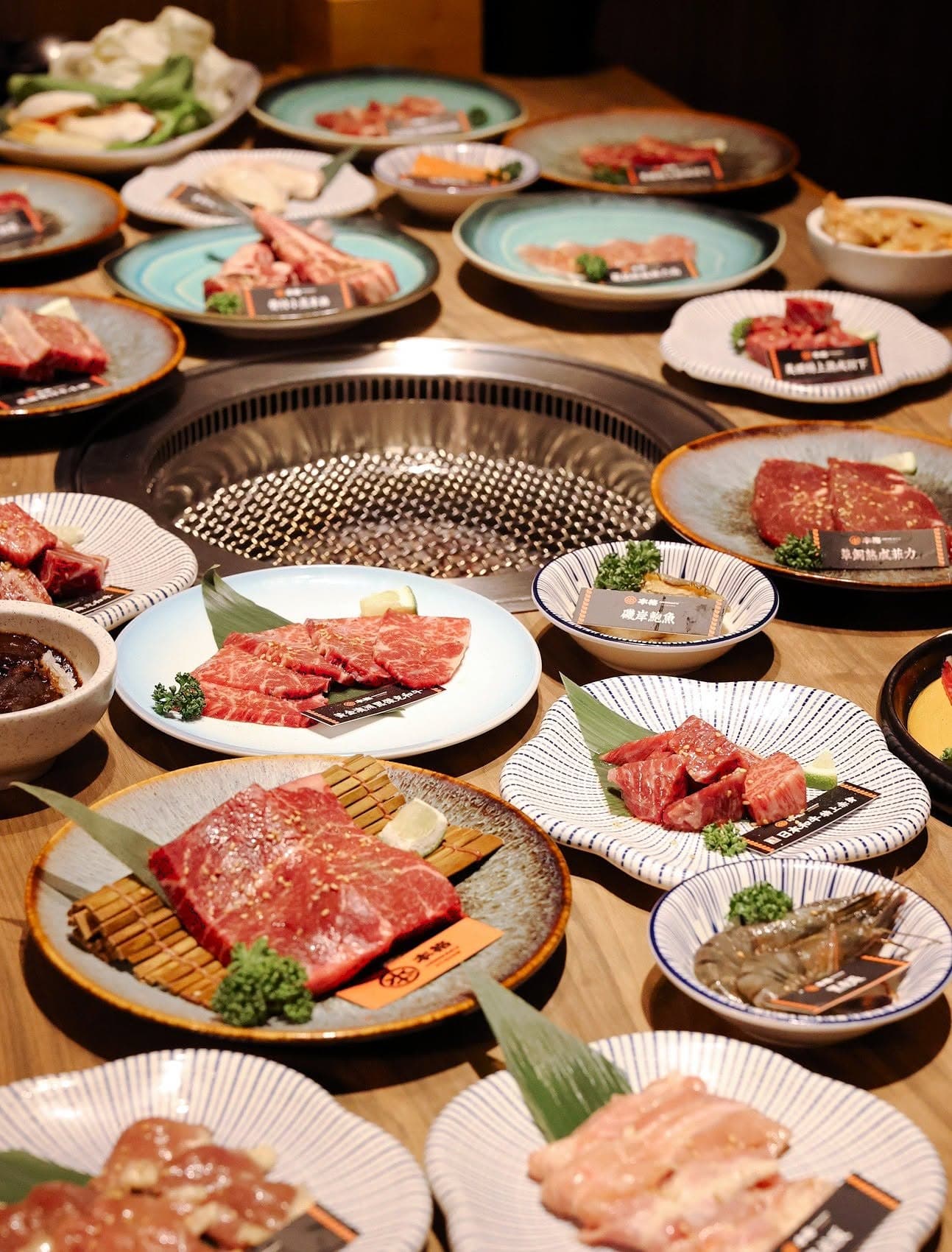 牛角僅第2!2026燒肉吃到飽推薦Top10,冠軍桌邊現切牛排、肉厚多汁吃不膩 牛角僅第2!2026燒肉吃到飽推薦Top10,冠軍桌邊現切牛排、肉厚多汁吃不膩