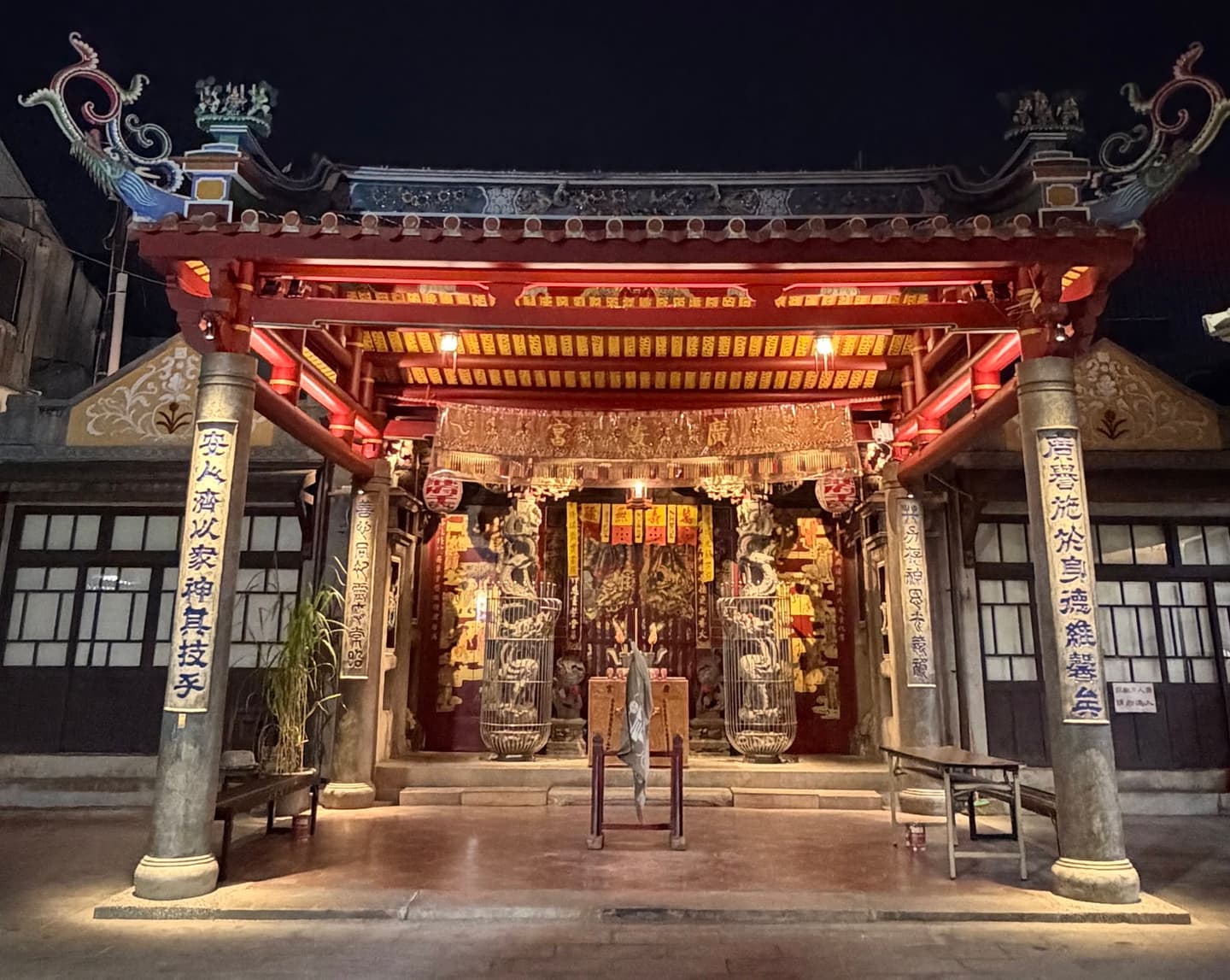 台南夜景升級!點亮8處古蹟,七夕出現「巨型紅線」、月老廟互動裝置必玩 台南夜景升級!點亮8處古蹟,七夕出現「巨型紅線」、月老廟互動裝置必玩