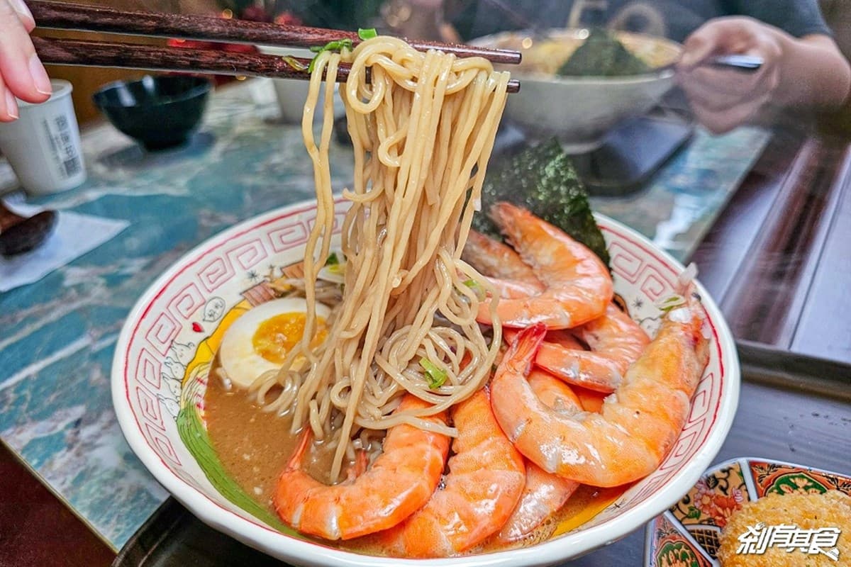275元吃到飽!「高CP值拉麵」飲料冰淇淋、白飯無限續,免費電動玩到爽 275元吃到飽!「高CP值拉麵」飲料冰淇淋、白飯無限續,免費電動玩到爽