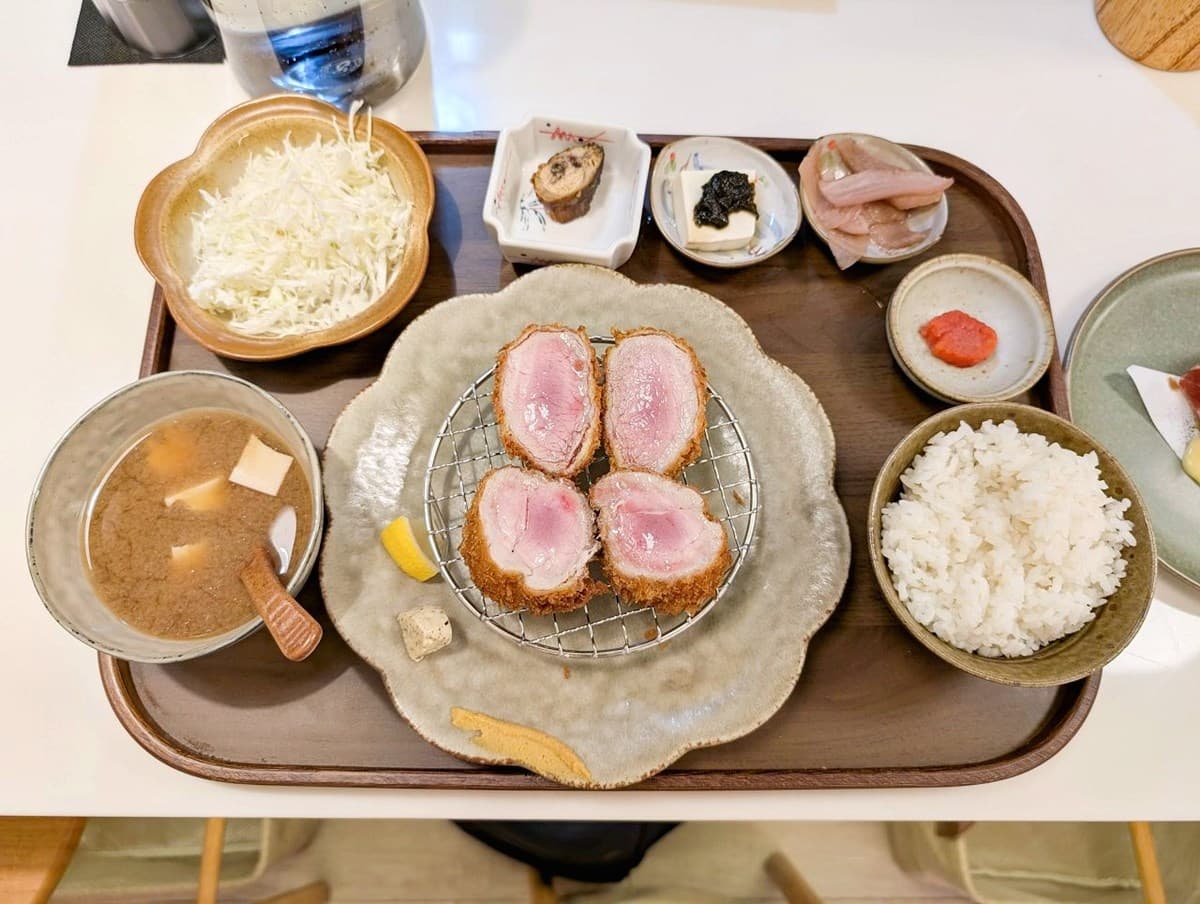 全台首推「豬排吃到飽」!380元起炸豬五花無限續盤,白飯、高麗菜絲也暢吃 全台首推「豬排吃到飽」!380元起炸豬五花無限續盤,白飯、高麗菜絲也暢吃