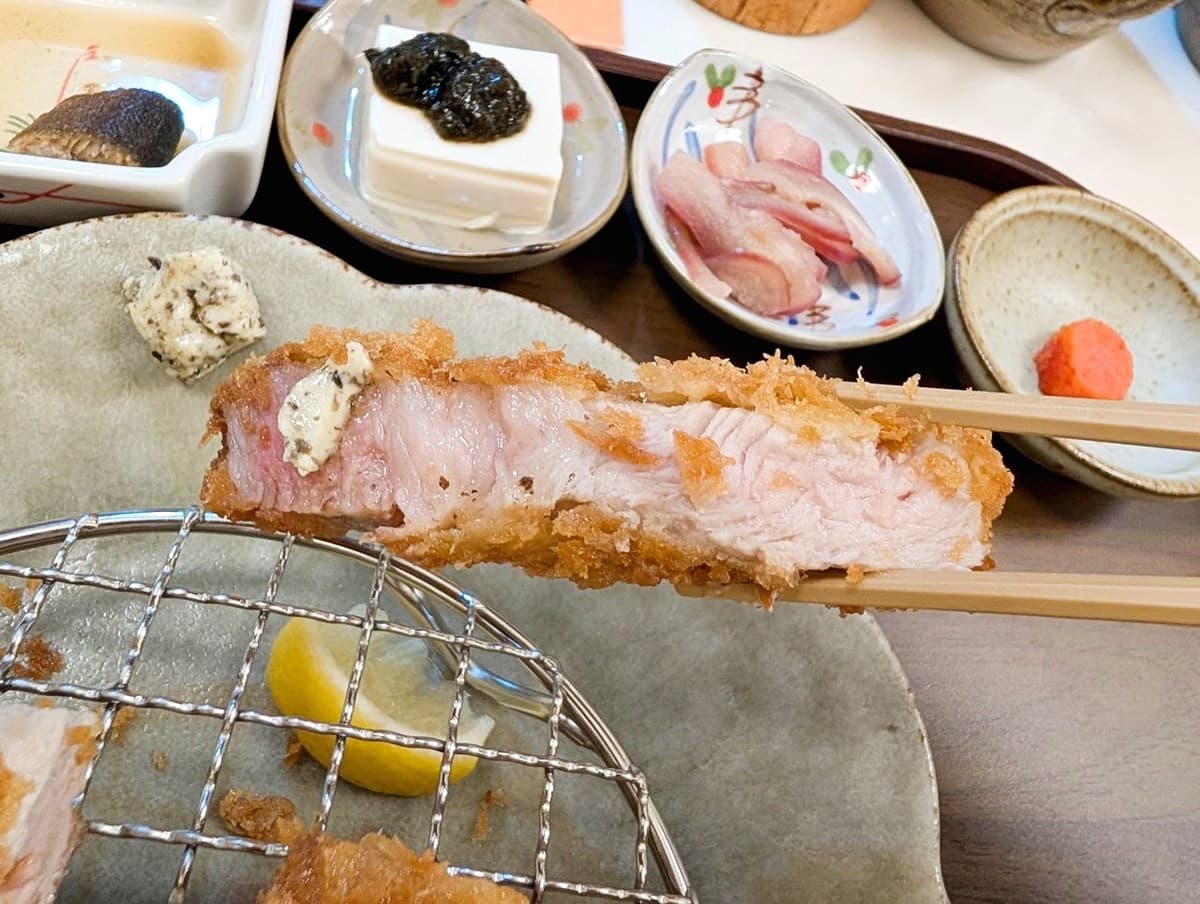 全台首推「豬排吃到飽」!380元起炸豬五花無限續盤,白飯、高麗菜絲也暢吃 全台首推「豬排吃到飽」!380元起炸豬五花無限續盤,白飯、高麗菜絲也暢吃