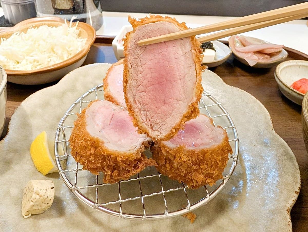 全台首推「豬排吃到飽」!380元起炸豬五花無限續盤,白飯、高麗菜絲也暢吃 全台首推「豬排吃到飽」!380元起炸豬五花無限續盤,白飯、高麗菜絲也暢吃