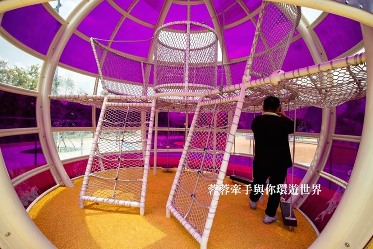 全新「太空主題公園」免費玩!2層樓火箭滑梯、飛碟星球太狂,4500坪超放電 全新「太空主題公園」免費玩!2層樓火箭滑梯、飛碟星球太狂,4500坪超放電
