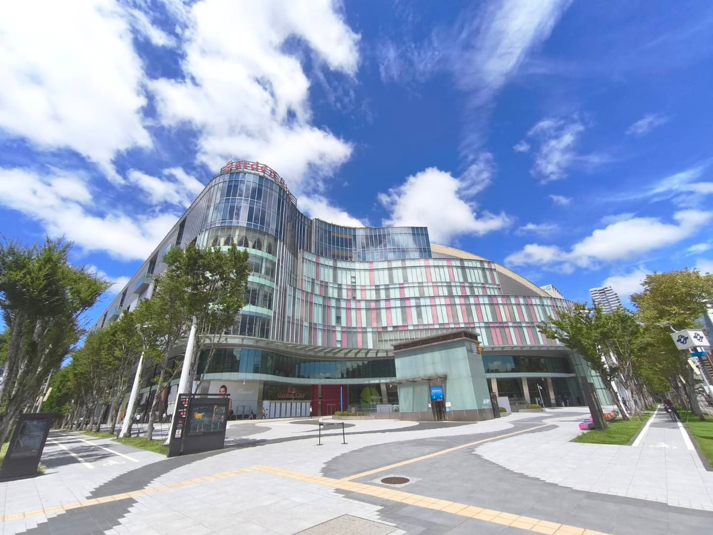 遠東Garden City莫內花園試營運!滿額贈手持風扇、優惠券,捷運可能過站不停 遠東Garden City莫內花園試營運!滿額贈手持風扇、優惠券,捷運可能過站不停
