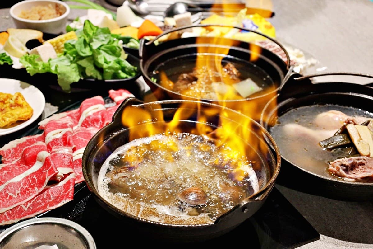 299元不限時吃到飽!高CP值「台式火鍋」50款自助吧、麻油雞飯、大苑子冰暢吃 299元不限時吃到飽!高CP值「台式火鍋」50款自助吧、麻油雞飯、大苑子冰暢吃