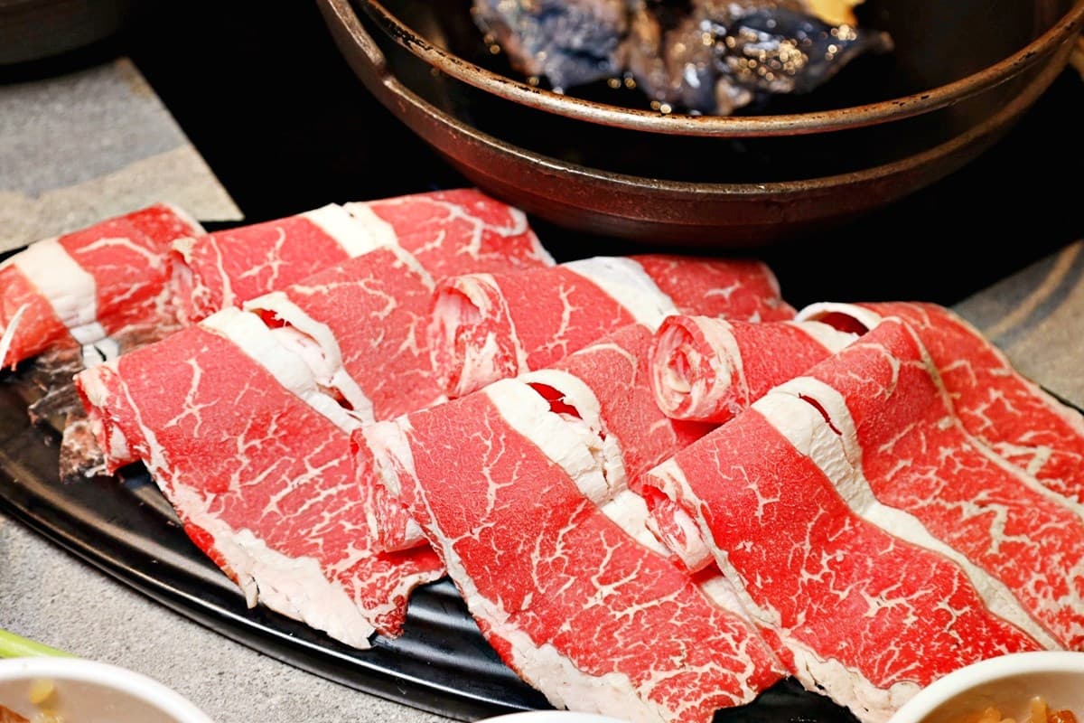 299元不限時吃到飽!高CP值「台式火鍋」50款自助吧、麻油雞飯、大苑子冰暢吃 299元不限時吃到飽!高CP值「台式火鍋」50款自助吧、麻油雞飯、大苑子冰暢吃
