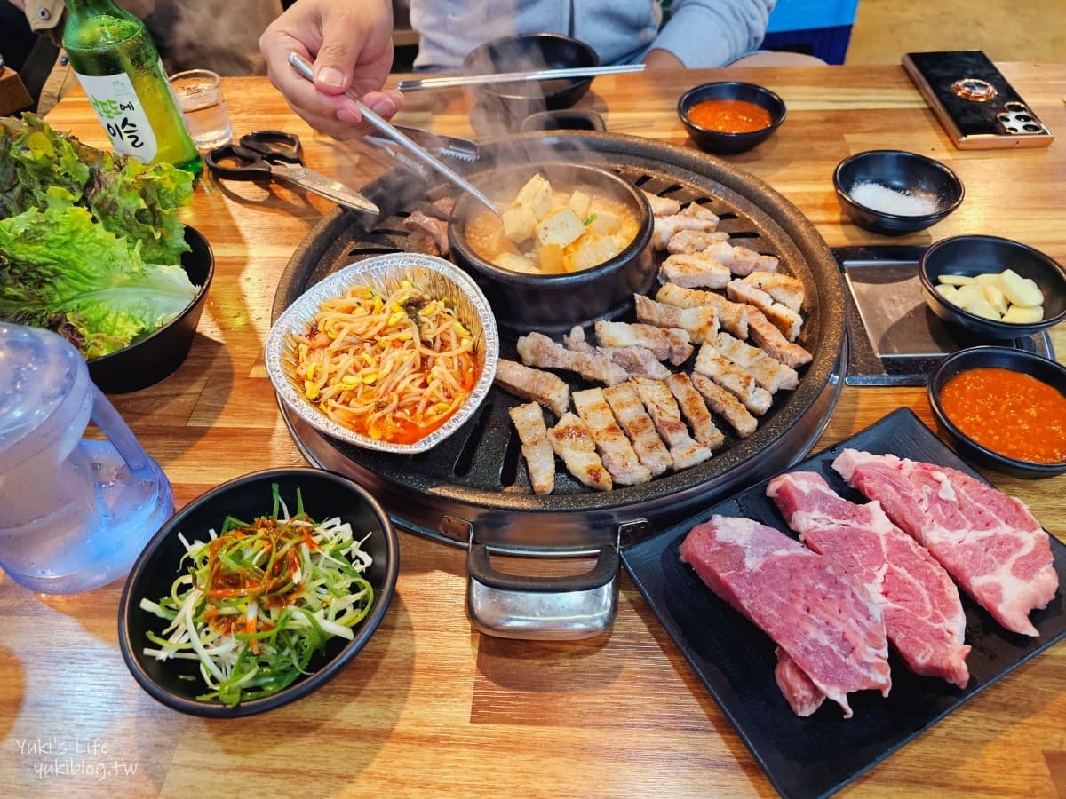 韓國人氣燒肉吃到飽推薦!免400元無限吃豬五花、泡菜,順遊最新夜景秘境 韓國人氣燒肉吃到飽推薦!免400元無限吃豬五花、泡菜,順遊最新夜景秘境