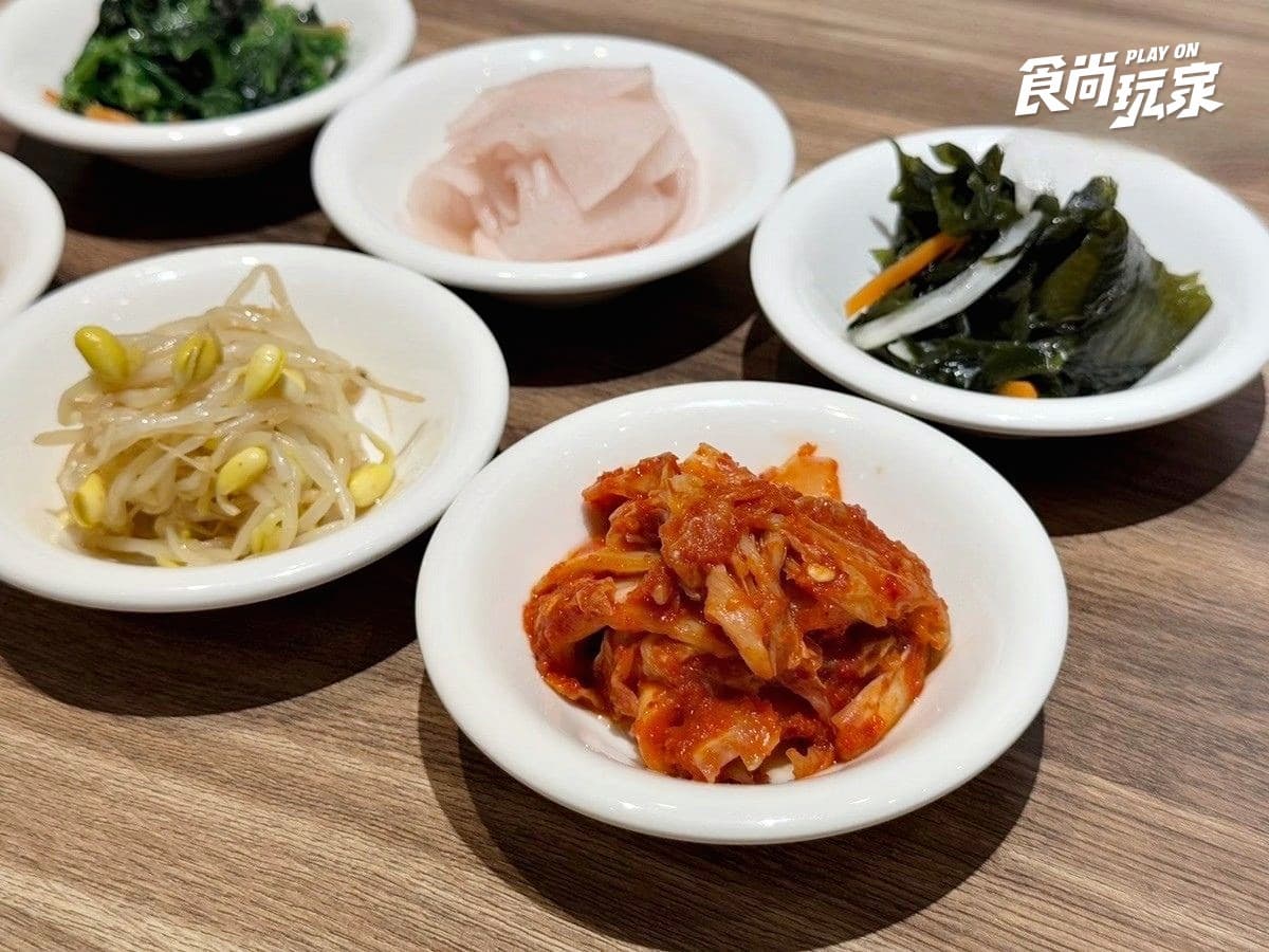 298元起吃到飽!超佛「韓式豆腐鍋」6款小菜、飲料無限暢飲,免費送炸海鮮 298元起吃到飽!超佛「韓式豆腐鍋」6款小菜、飲料無限暢飲,免費送炸海鮮