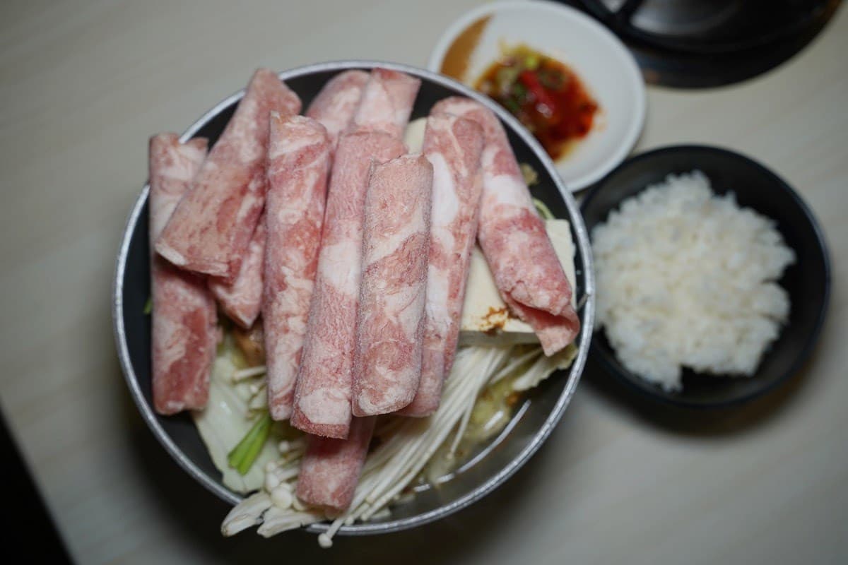 185元起吃到飽!高CP值「平價個人小火鍋」自助吧麵食、零食、霜淇淋暢吃 185元起吃到飽!高CP值「平價個人小火鍋」自助吧麵食、零食、霜淇淋暢吃
