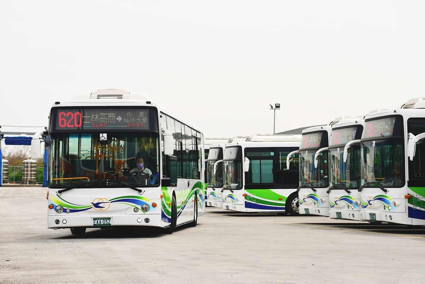 響應國際無車日!雙北公車這天免費搭、9月抽iPad,台中人搭捷運免費喝星巴克 響應國際無車日!雙北公車這天免費搭、9月抽iPad,台中人搭捷運免費喝星巴克