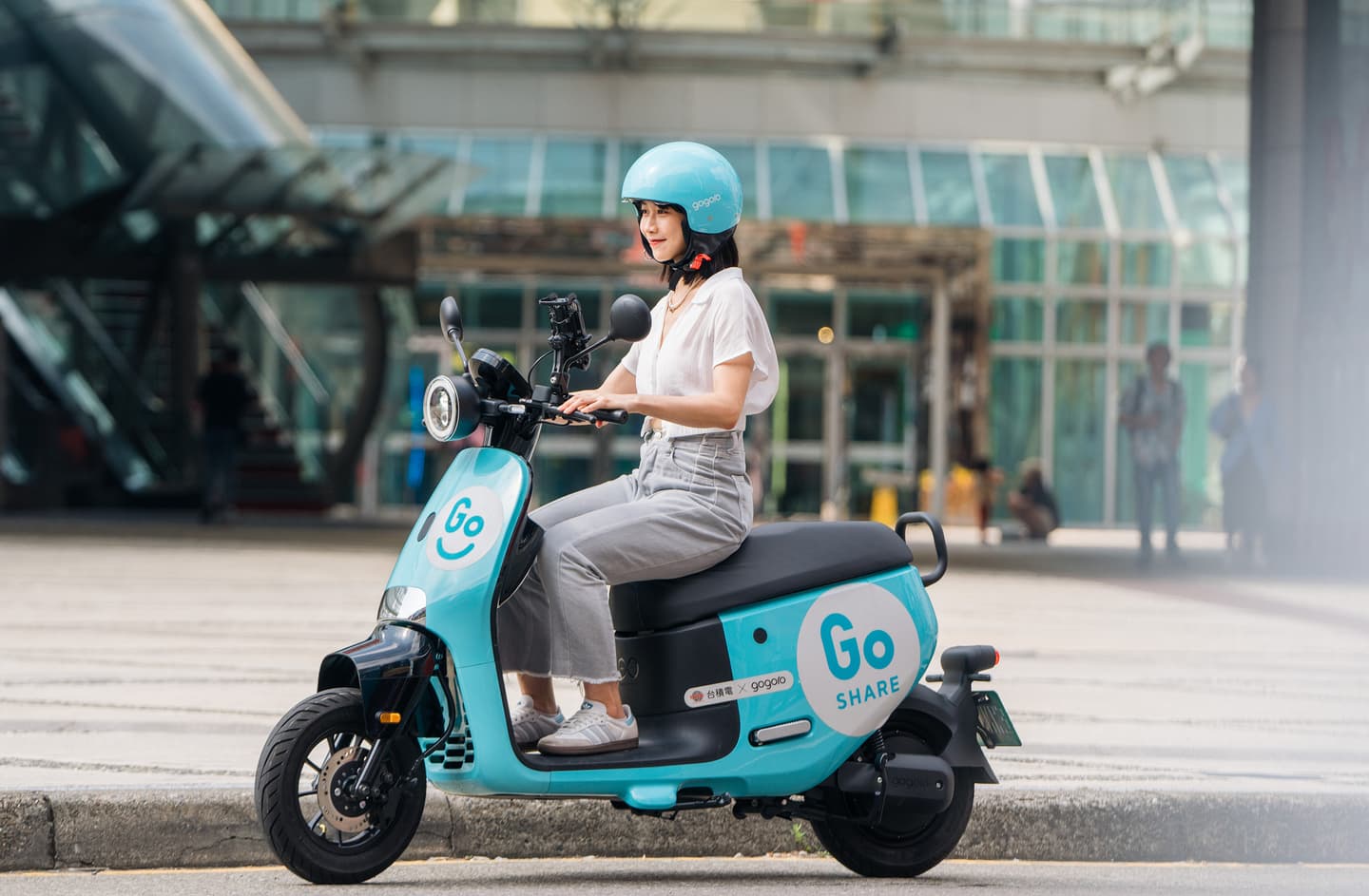響應國際無車日!雙北公車這天免費搭、9月抽iPad,台中人搭捷運免費喝星巴克 響應國際無車日!雙北公車這天免費搭、9月抽iPad,台中人搭捷運免費喝星巴克