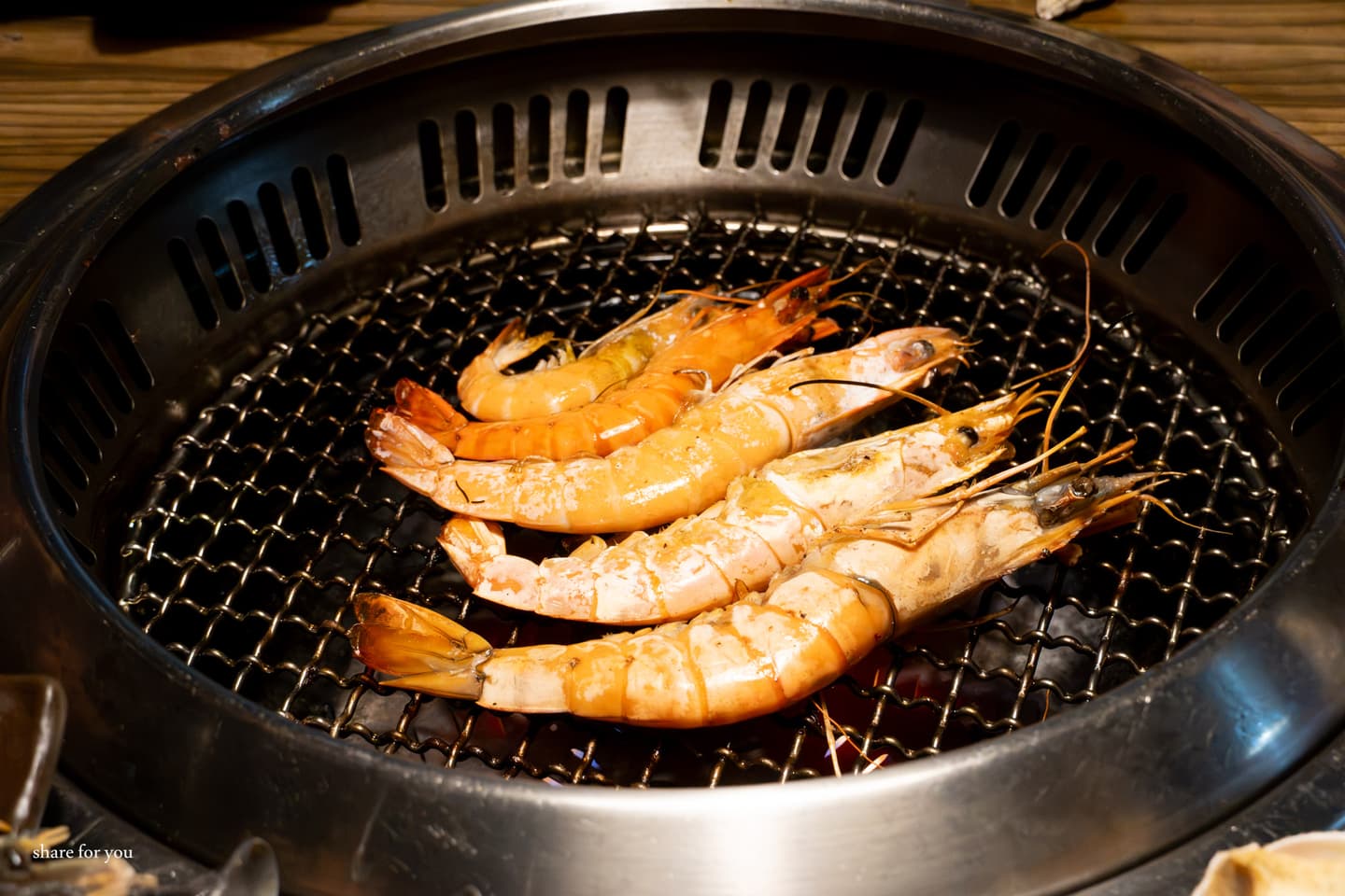 新北燒肉吃到飽推薦!599元牛肉、海鮮、哈根達斯無限供應,寵物也能入座 新北燒肉吃到飽推薦!599元牛肉、海鮮、哈根達斯無限供應,寵物也能入座