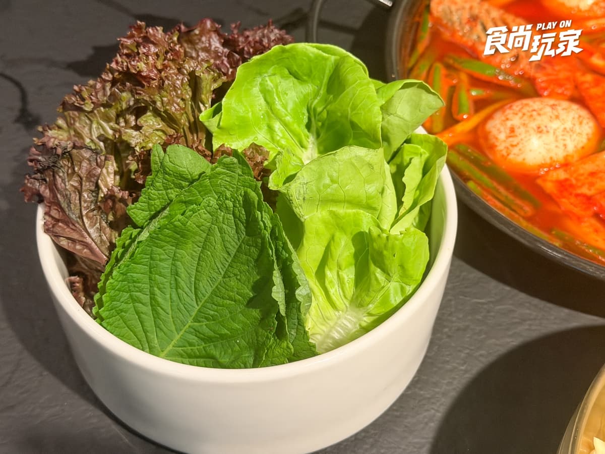 韓國人氣燒肉「囕盈豚」插旗台北大巨蛋!推薦菜色開箱,低消600元、專人代烤 韓國人氣燒肉「囕盈豚」插旗台北大巨蛋!推薦菜色開箱,低消600元、專人代烤