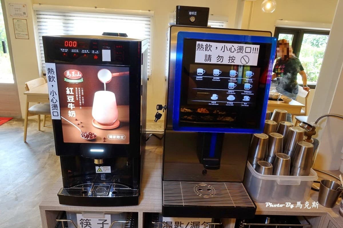 250元吃到飽!高CP值「紅磚老屋火鍋」30款蔬食自助吧、甜點飲品無限吃 250元吃到飽!高CP值「紅磚老屋火鍋」30款蔬食自助吧、甜點飲品無限吃