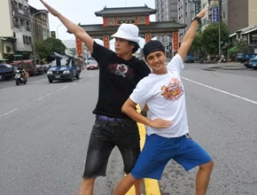 全台最強!高雄街頭小吃追追追!