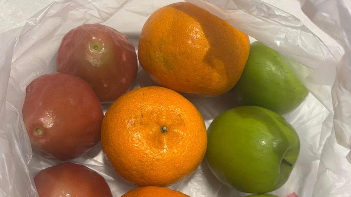 菜市場買水果「9顆360元」懷疑被騙錢!在地人看地點秒懂:這裡出名的貴 水果-水果價格-水果攤-台南水仙宮-水仙宮市場