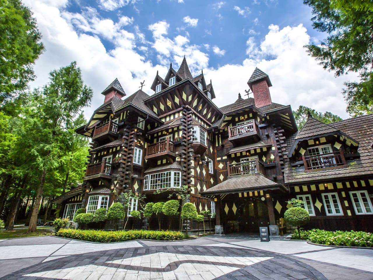 森堡萊夫莊園 Senboard Manor
